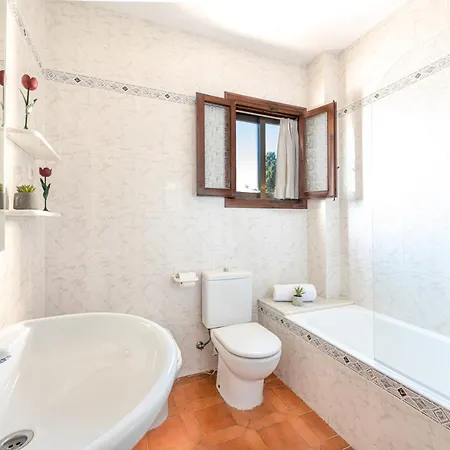 Ibiza Casa Azahar *